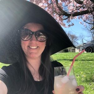 Meet your Posher, Brittney